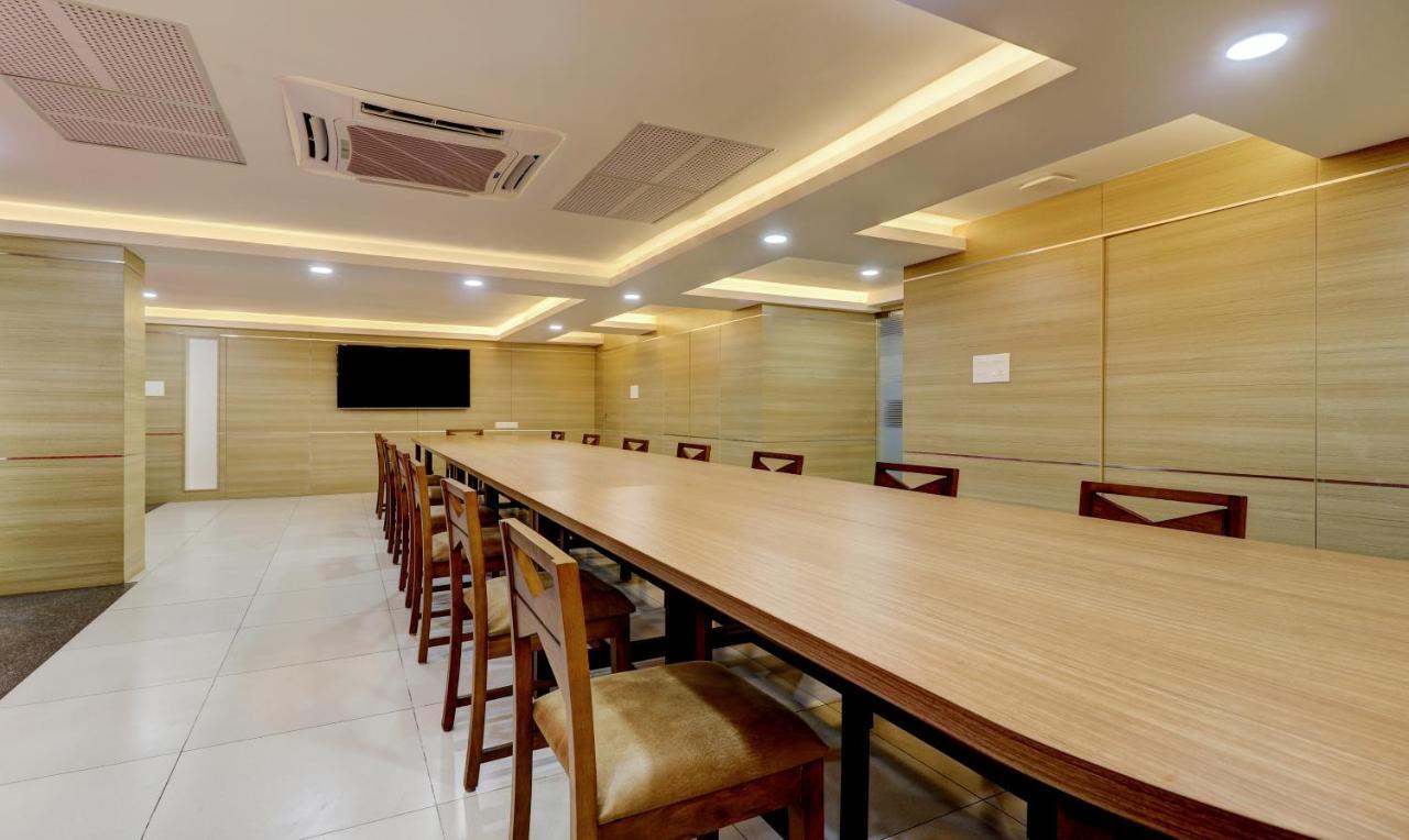 Hotel Treebo Park à Thiruvananthapuram Extérieur photo